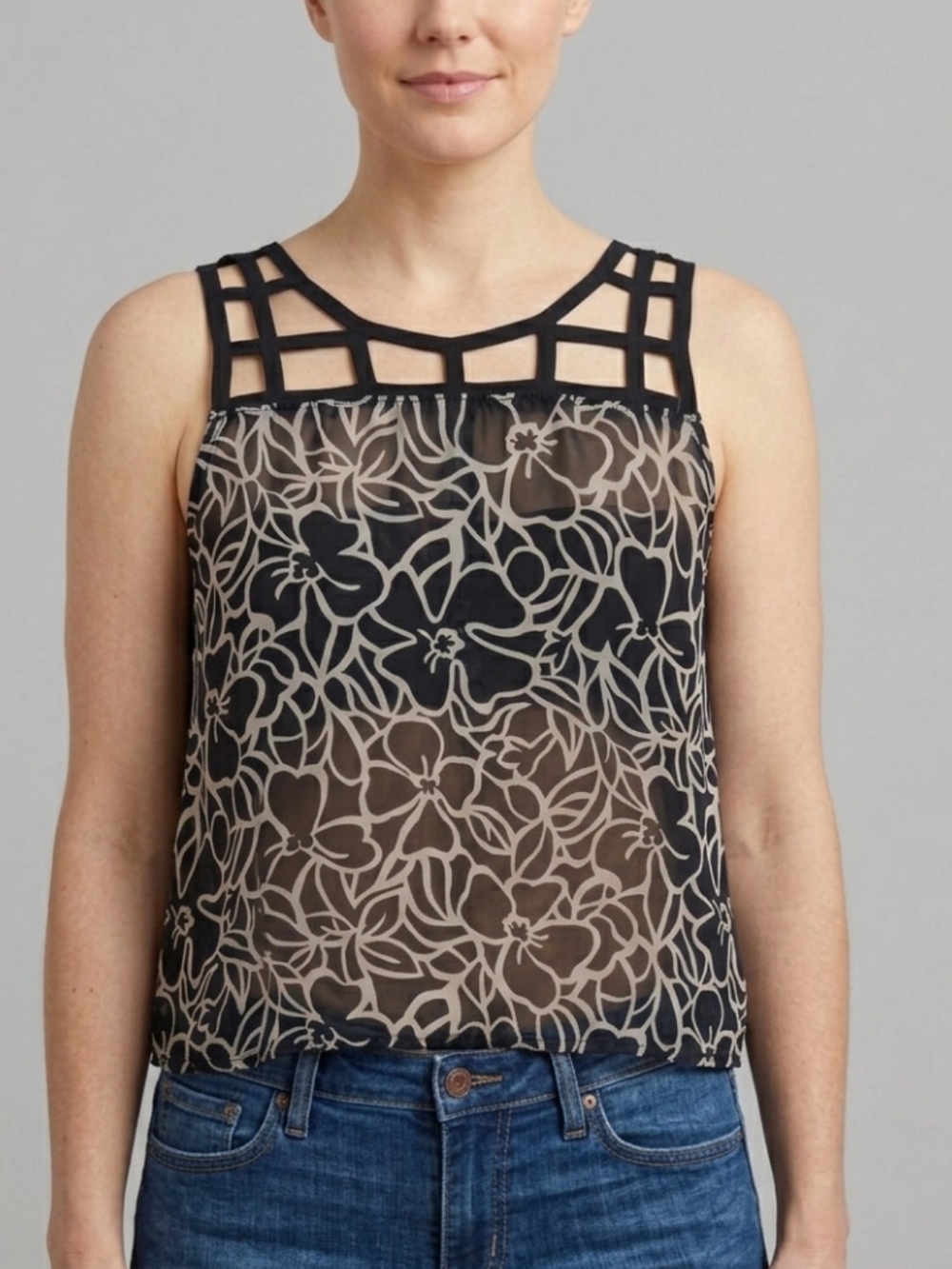 Stunning Black & White Floral Geometric Tank Top – Lightweight & Flowy, Size L